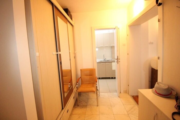 Cismigiu, inchiriere garsoniera spatioasa, bloc Liric,