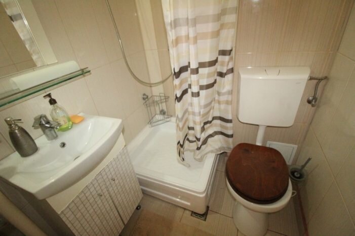 Cismigiu, inchiriere garsoniera spatioasa, bloc Liric,